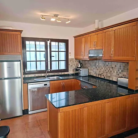 With Private Pools - Just 7 Min Walk From Beach, Bars & Dining * Playa Blanca