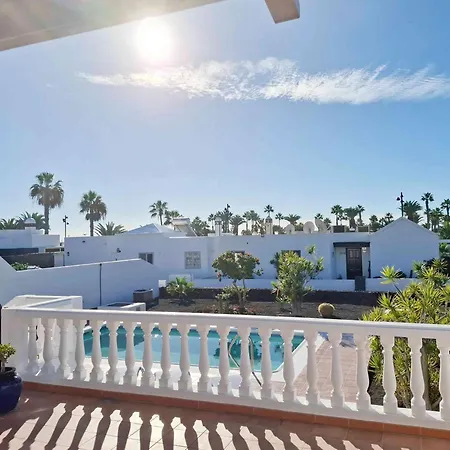 Vila With Private Pools - Just 7 Min Walk From Beach, Bars & Dining Playa Blanca (Lanzarote)