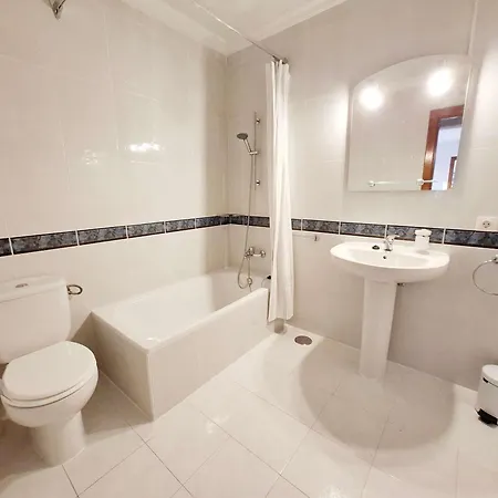 Villa With Private Pools - Just 7 Min Walk From Beach, Bars & Dining