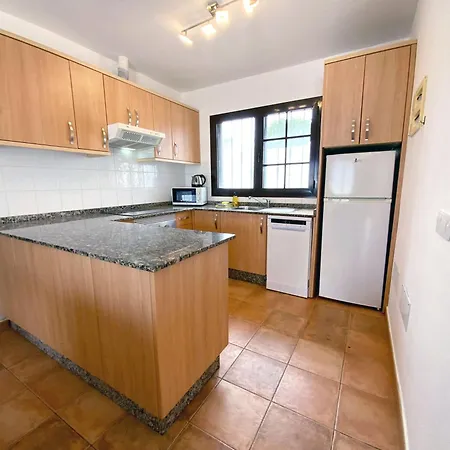 וילה With Private Pools - Just 7 Min Walk From Beach, Bars & Dining *