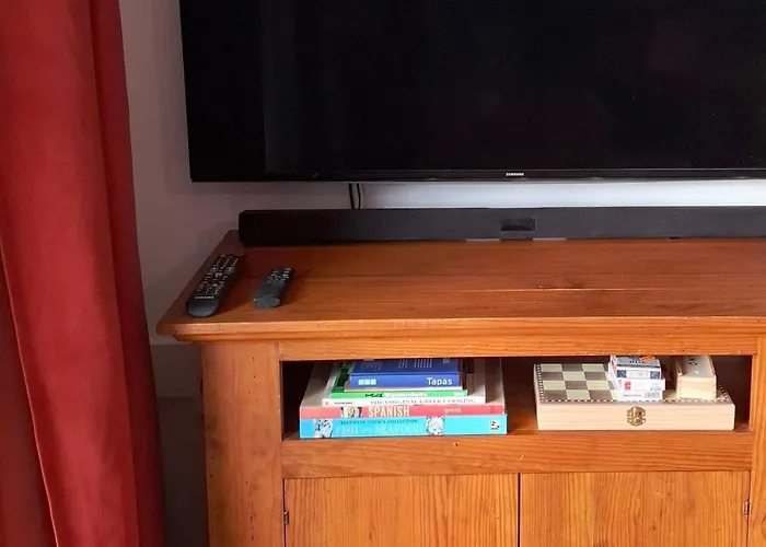 With Private Pools - Just 7 Min Walk From Beach, Bars & Dining * Playa Blanca (Lanzarote)