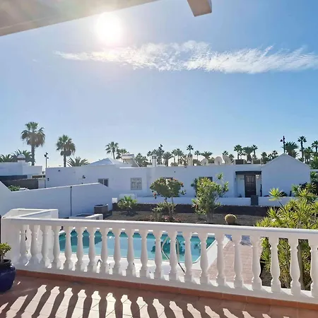 Вилла With Private Pools - Just 7 Min Walk From Beach, Bars & Dining Коста Бланка